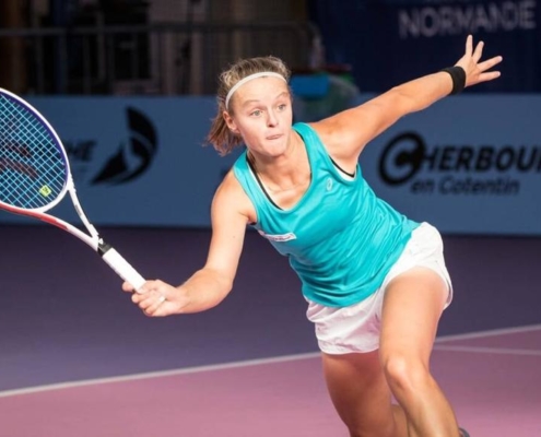 Alice Robbe tennis pro